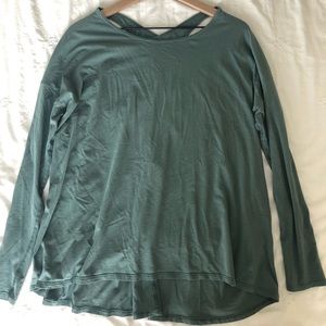 Lululemon open back long sleeve shirt